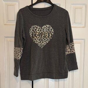 Gray Leopard Print women's knit top size L